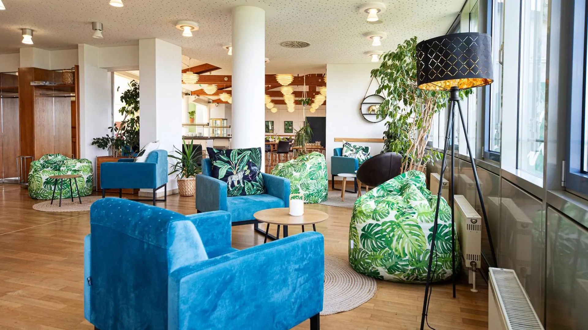 Roomingtons Karoli Waldkirchen Hotel